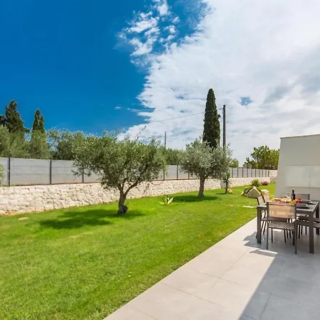 Villa Alceste By Barbarhouse *
